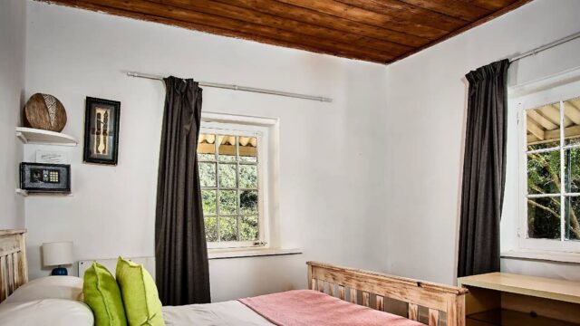 Fairy Knowe backpackers